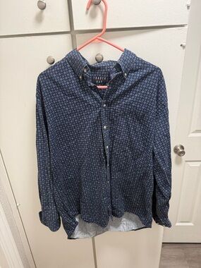Trader Bay Men’s Navy Blue Micro-Print Button-Down Shirt